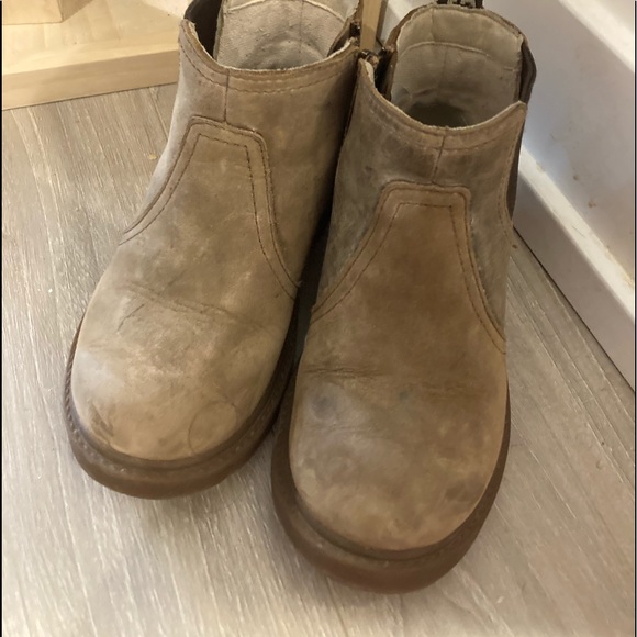 Ugg Chelsea Boots Kids - Picture 2 of 6